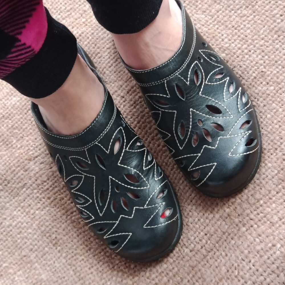 Minnetonka leather clogs - Picture 13 of 13